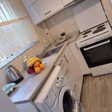 Lydia's Cozy House *