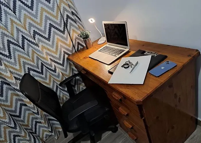 Lydia's Cozy House Апартаменты Парадейси