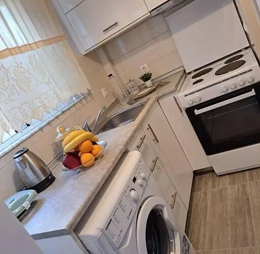 Lydia's Cozy House *