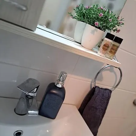 Lydia's Cozy House *