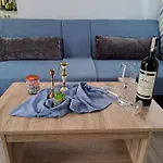 Lydia's Cozy House *
